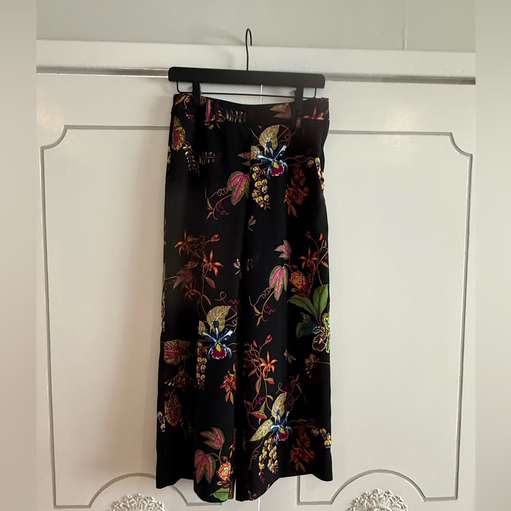 H&M Colorful Bright Floral Wide Leg Gaucho Cropped Pants - Picture 2 of 10